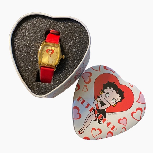 Vintage Betty Boop Watch in Original Heart Tin - Picture 1 of 6
